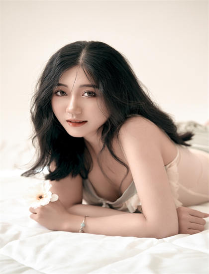 光溜溜女孩视频大全-92电影网午夜福利